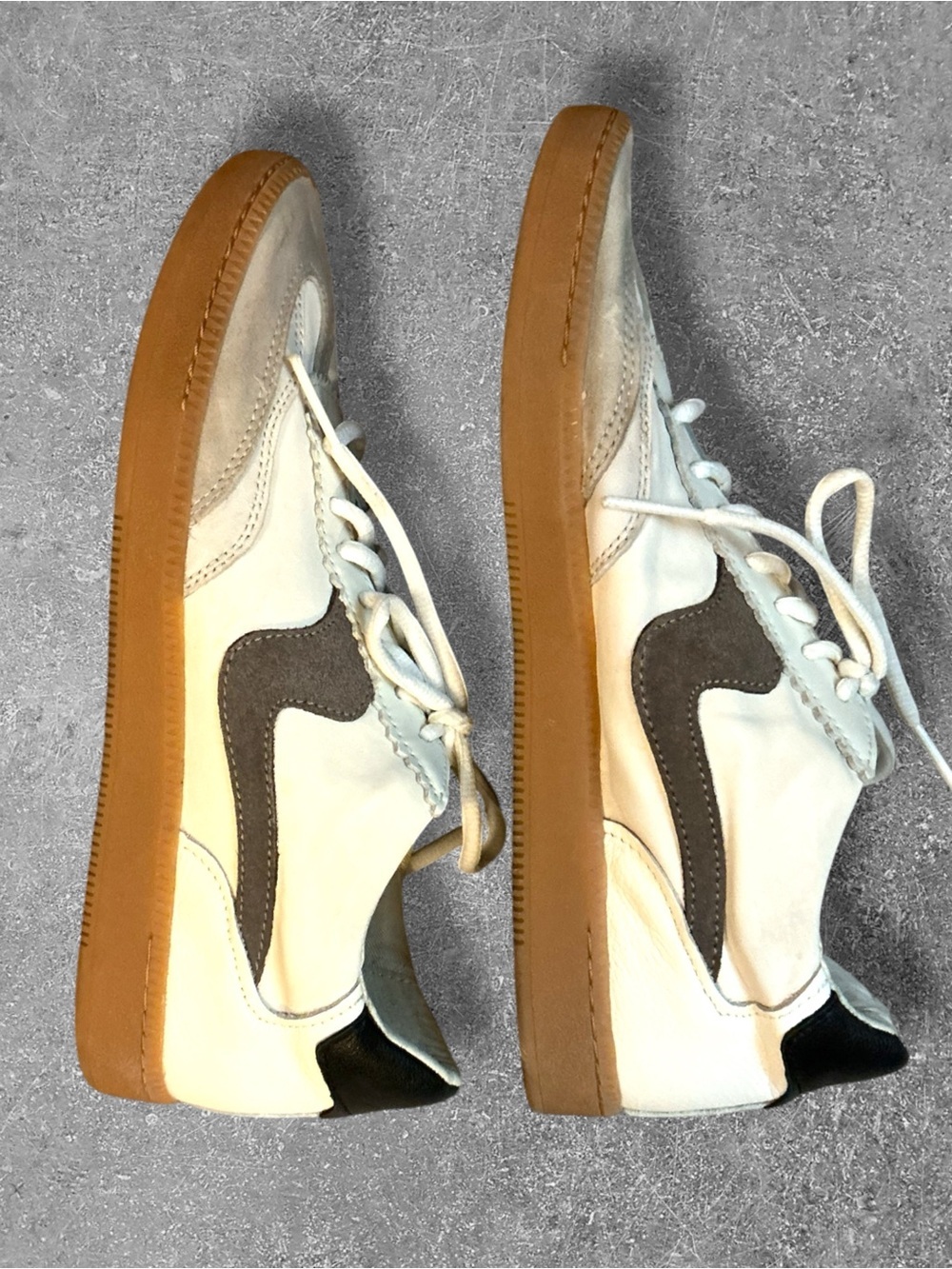 🌸DOLCE VITA NOTICE SNEAKERS - Picture 3 of 5